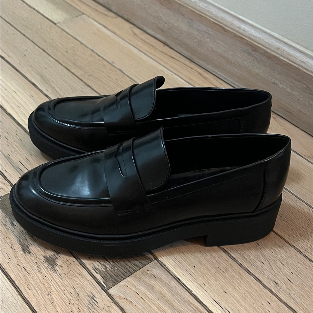 Calvin Klein loafer